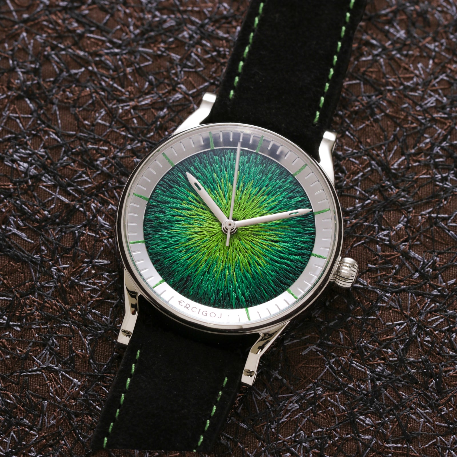 JACQUARD in emerald green, embroidered dial