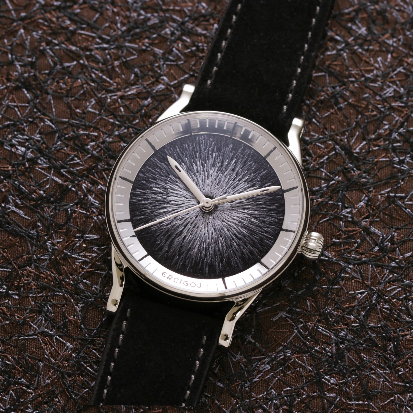 JACQUARD in onyx black, embroidered dial
